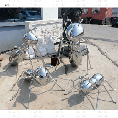 Stainless Steel Giant Ants Sculpture Mirror Metal Animal Cartoon Design Modern Art Outdoor Decoration Large