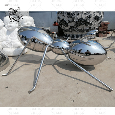 Stainless Steel Giant Ants Sculpture Mirror Metal Animal Cartoon Design Modern Art Outdoor Decoration Large