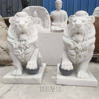 White Marble Roaring Lion Statues Western Style Entrance Animal Sculpture Outdoor Villa
